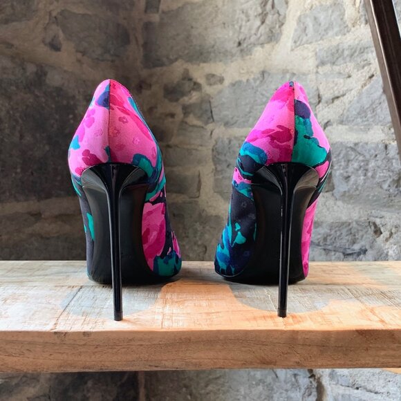 Saint Laurent Paris Fabric Flower Jacquard Pumps - Picture 6 of 11